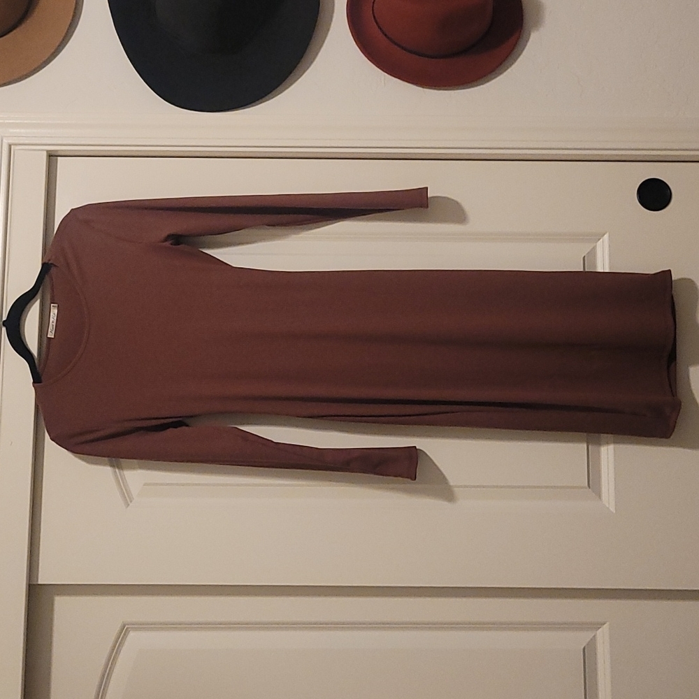 Ribbed Brown Midi Dress 🍂